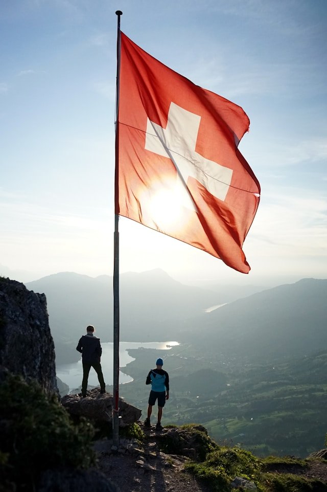 Car Shipping Switzerland to Dubai