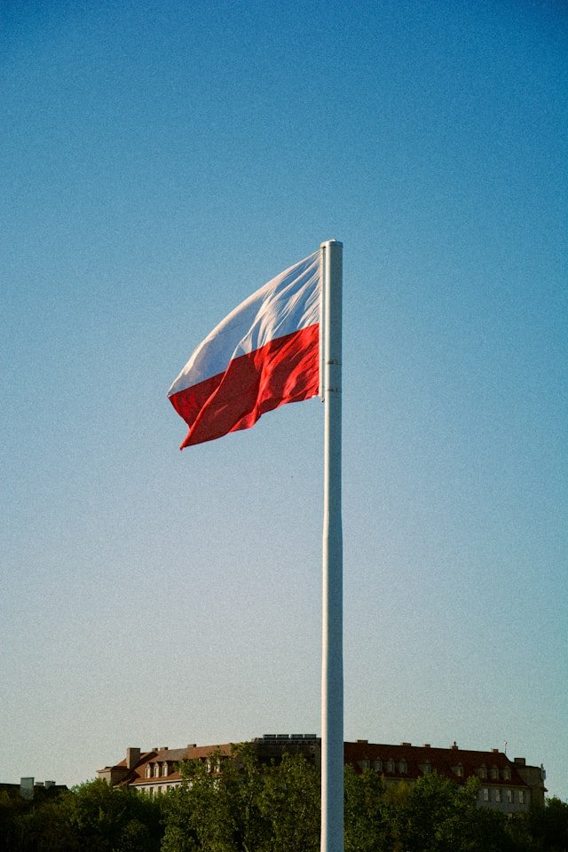 Car Shipping Poland to Dubai