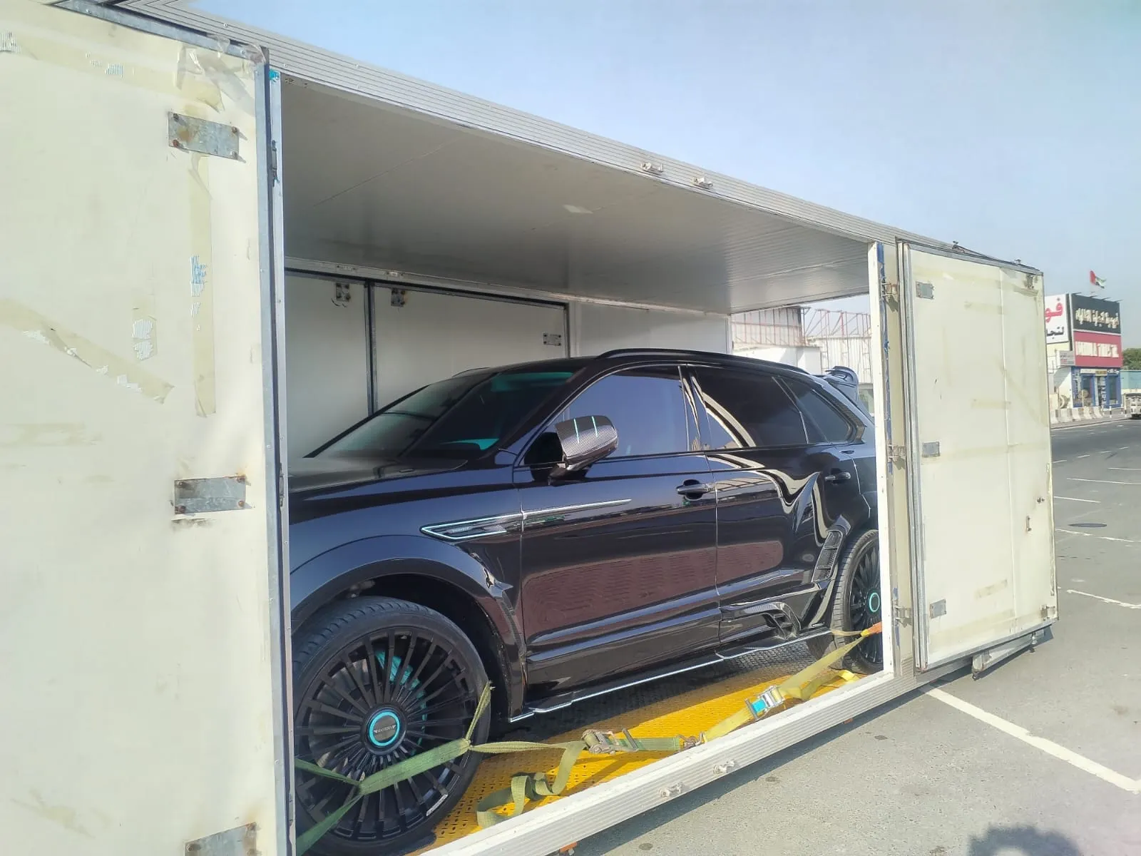 International vehicle shipping from Dubai to Europe