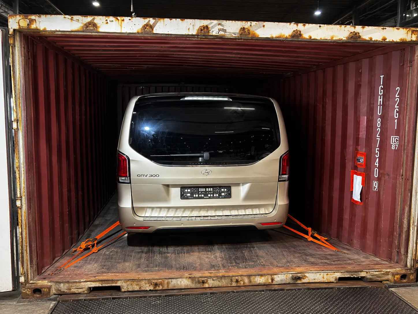 Vehicle shipped from United Kingdom to Dubai