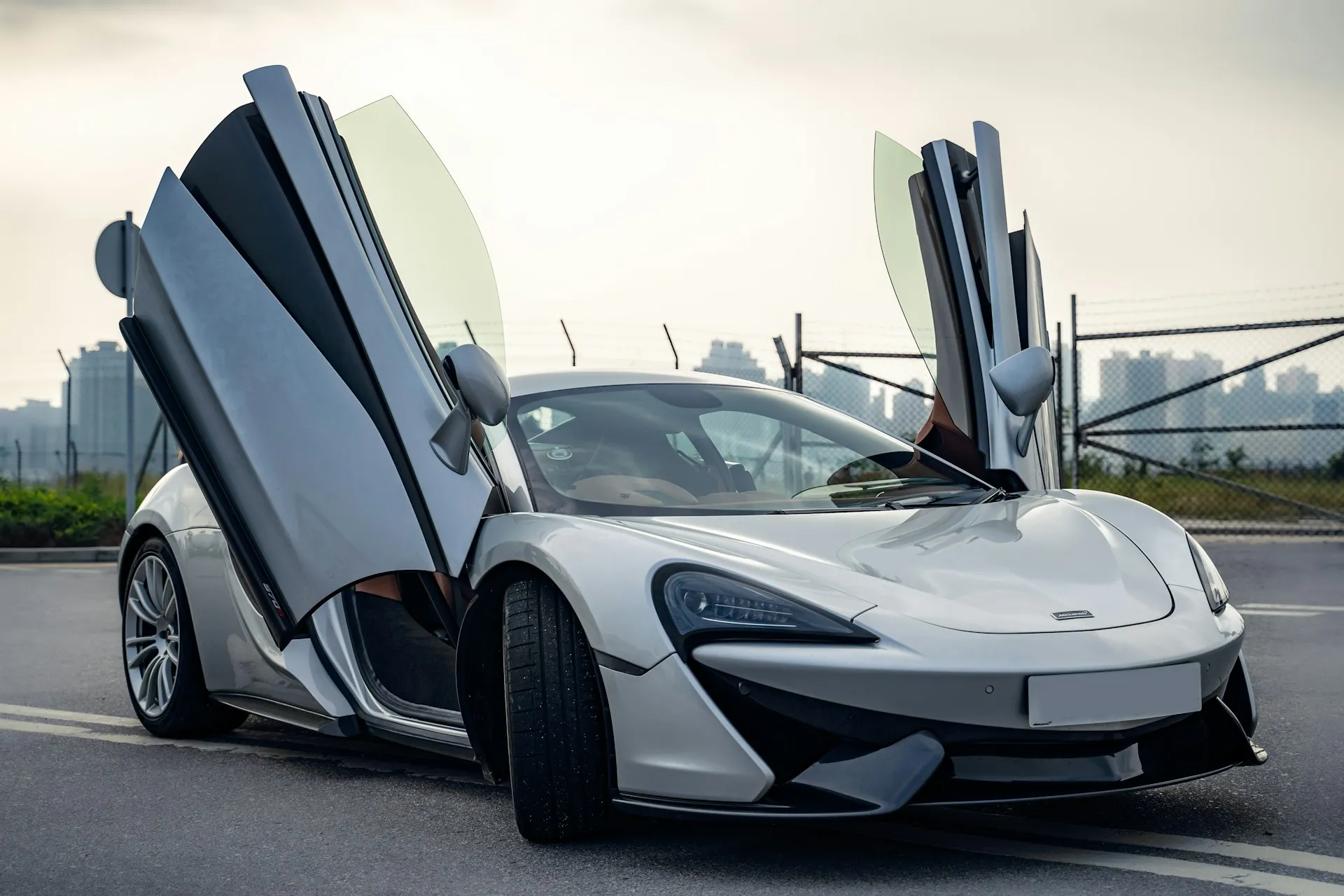 McLaren Car Shipping Dubai