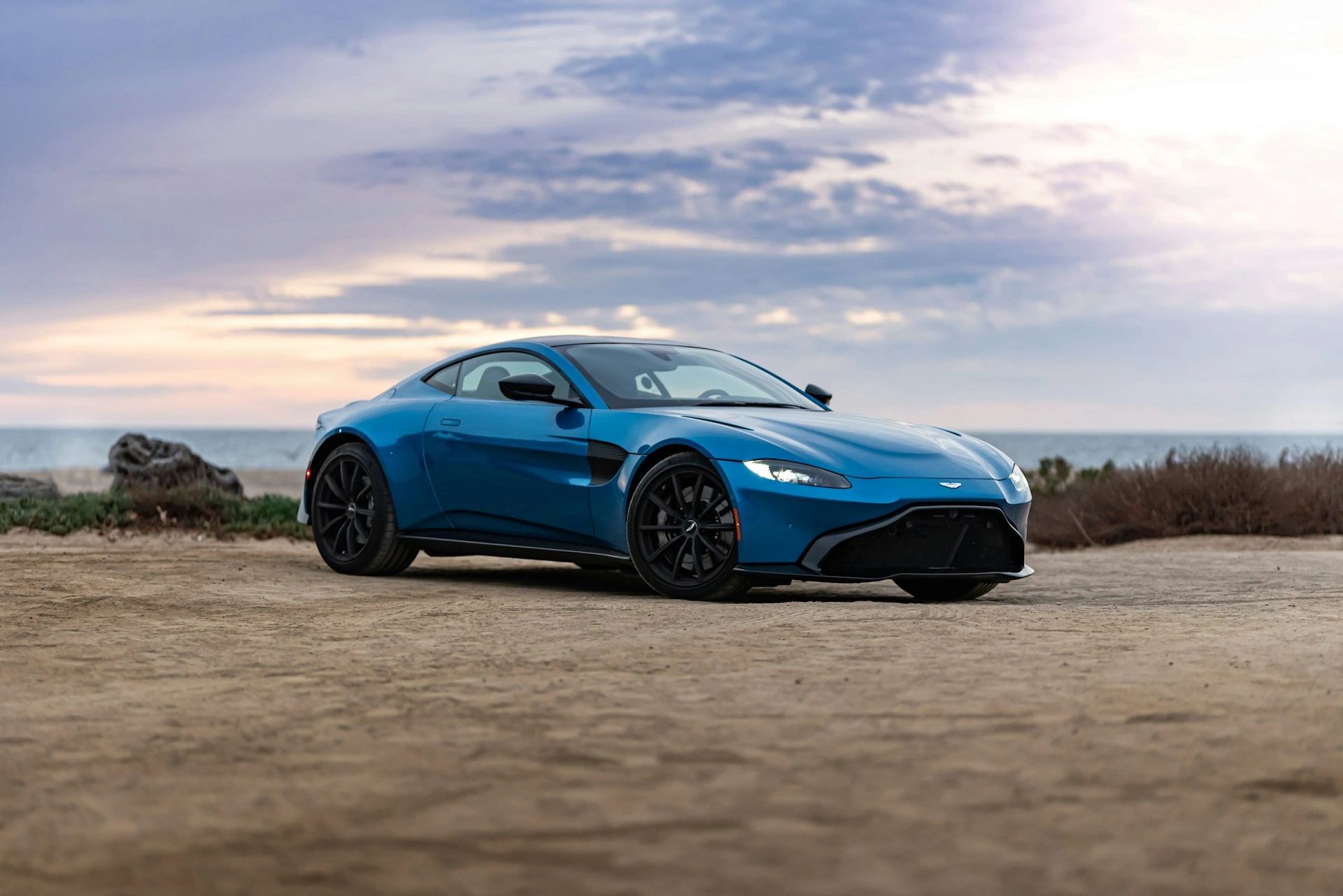 Aston Martin Handling and Transit Dubai